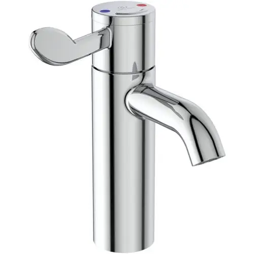 Chromfarbener Wasserhahn mit seitlichem Hebel zum Regulieren der Wassertemperatur, von Ideal Standard. Klarer, schlichter Entwurf ohne sichtbare Ablassgarnitur.